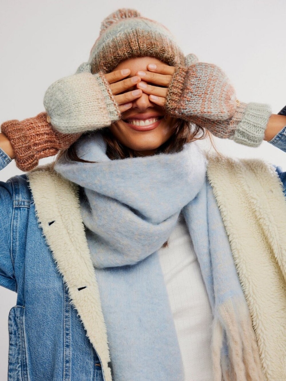 Free People Rainbow Run Hat & Gloves Set/Blue Combo
